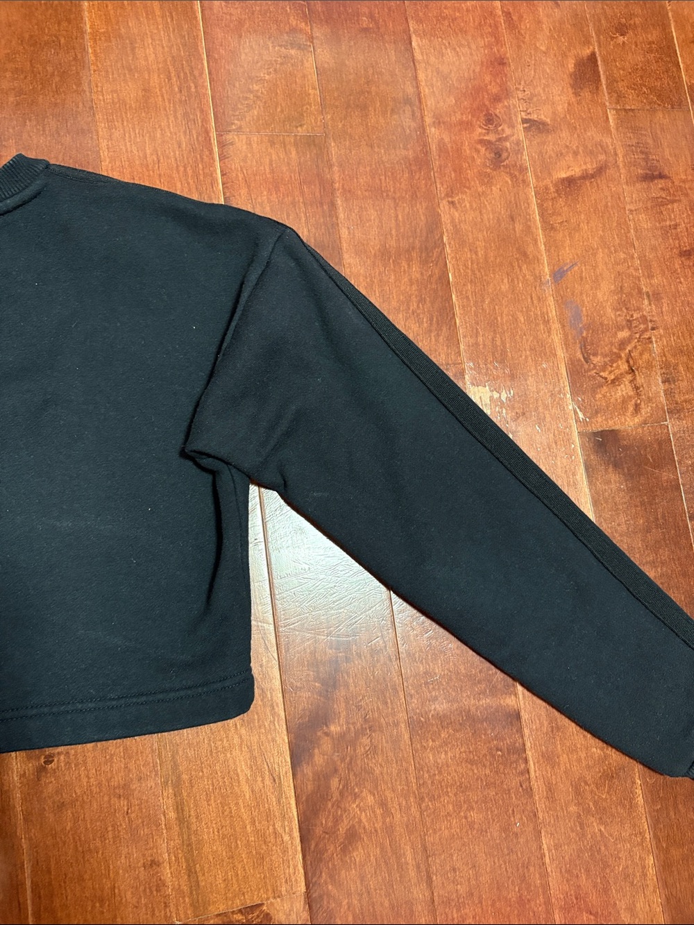 Gymshark Black Cropped Logo Sweatshirt size Small - Picture 6 of 6